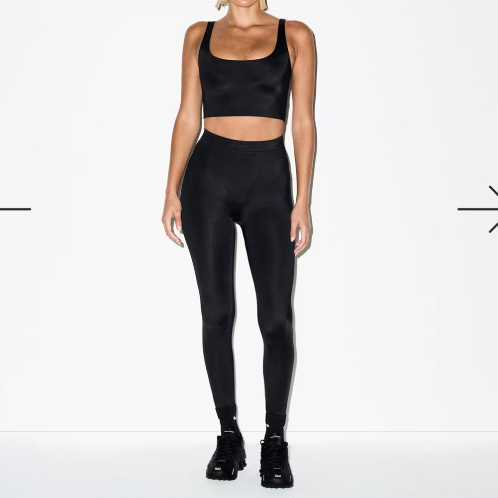 NIKE X SKIMS V-LINE 26" LEGGING